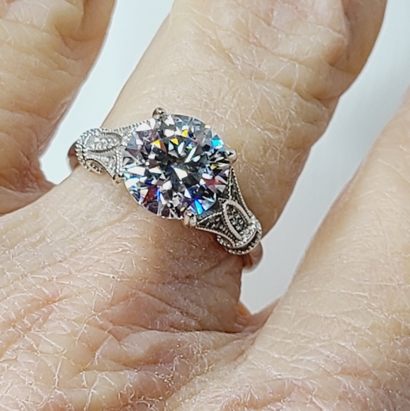 Moissanite 3 Carat Solitare Ring - Picture 5 of 13